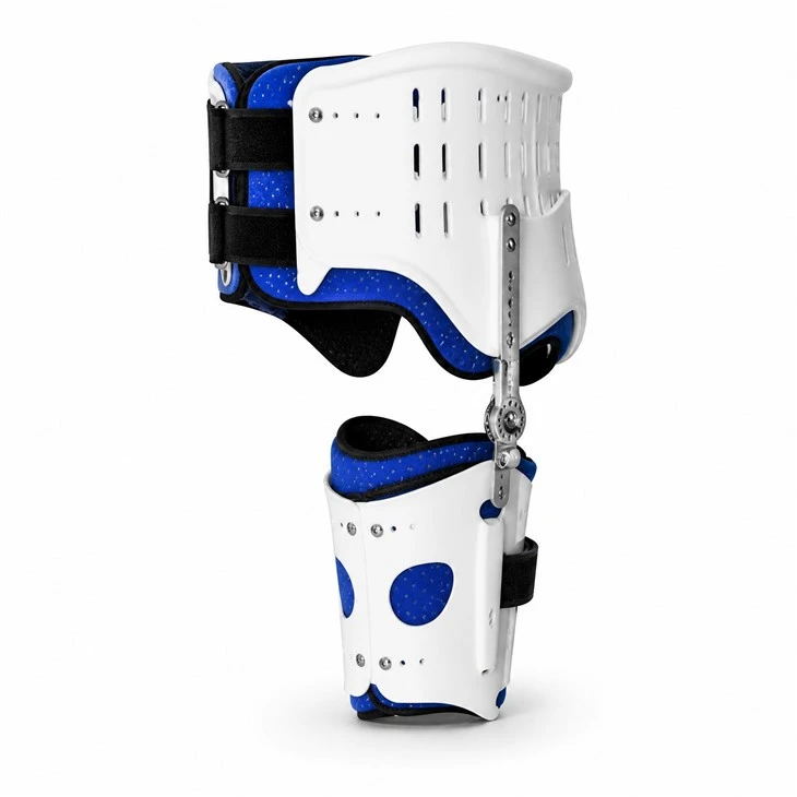 Adjustable hip orthosis for femoral alignment and hip positioning